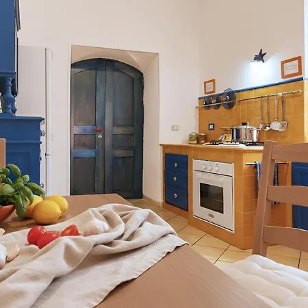 Ischia Forio Old Town 4br House With Terrace Hébergement de vacances *
