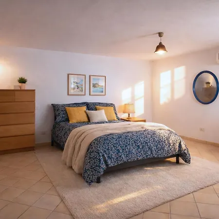 Ischia Forio Old Town 4br House With Terrace Hébergement de vacances
